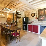 Authentic With Pool Near Uzes Prázdninový dům