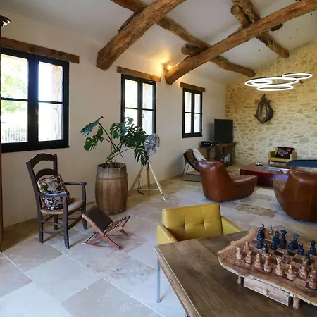 Feriehus Authentic With Pool Near Uzes *