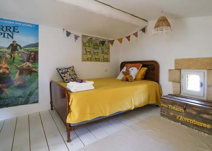 Authentic With Pool Near Uzes Saint-Laurent-la-Vernède