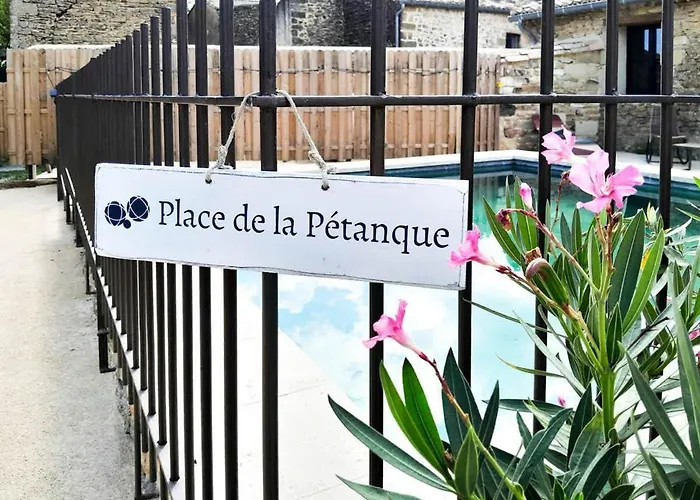 Authentic With Pool Near Uzes Feriehus Saint-Laurent-la-Vernède