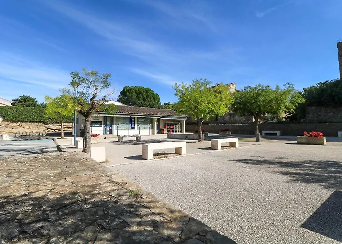 Feriehus Authentic With Pool Near Uzes